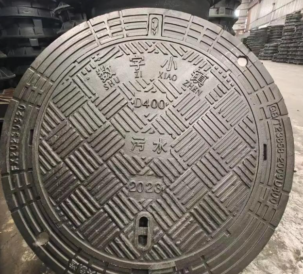 辉县球墨铸铁防沉降井盖展示